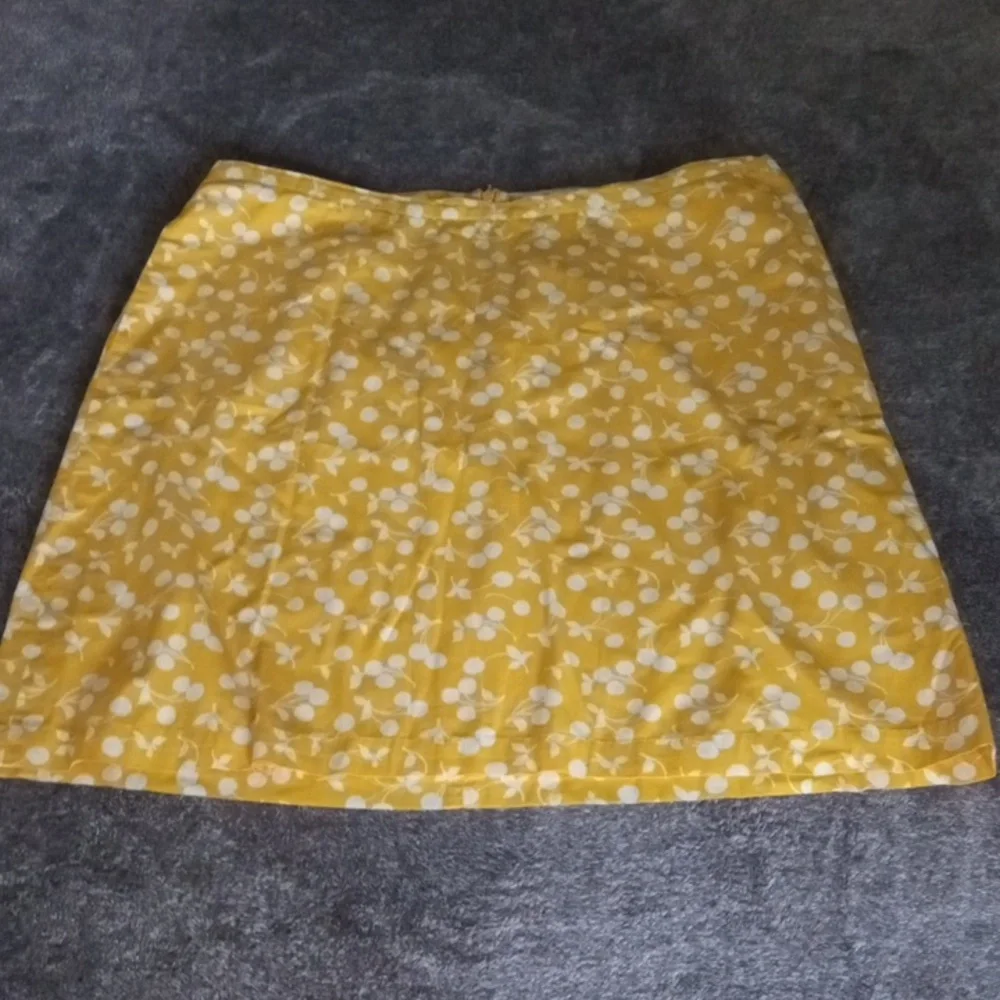 Boden Happy, Cherry Scattered skirt with pockets